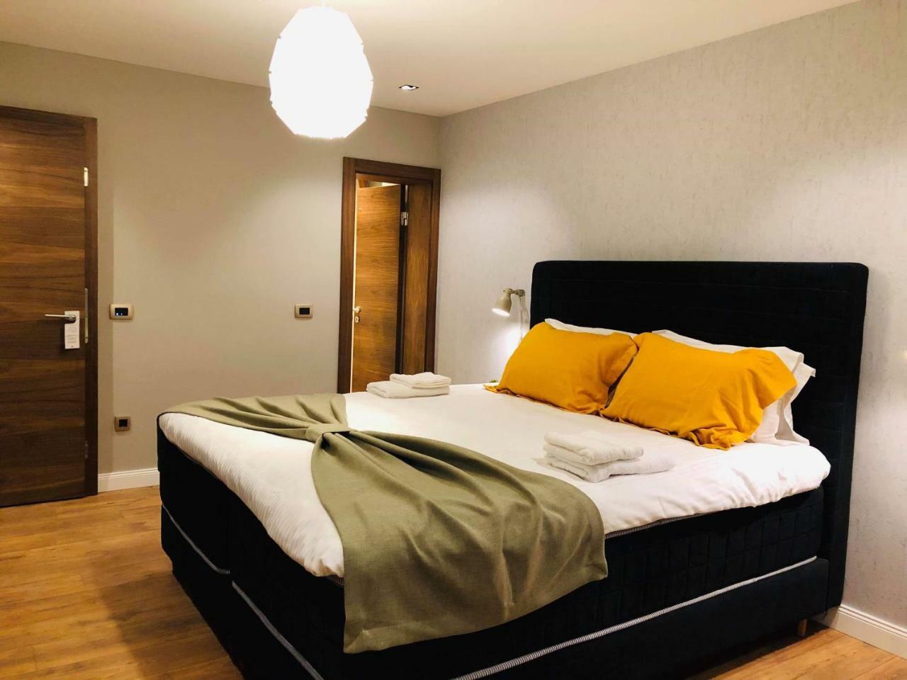 Boulevard Exclusive Pristina Exteriör bild